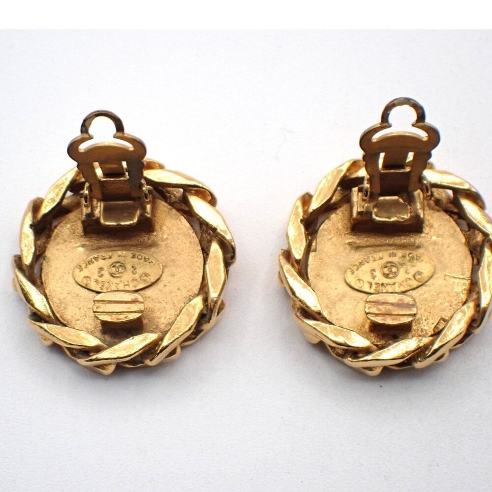 CHANEL CC Logo Rhinestone Round Button Earrings 23 Clip-On Gold Vintage 34RL666 - Picture 14 of 16